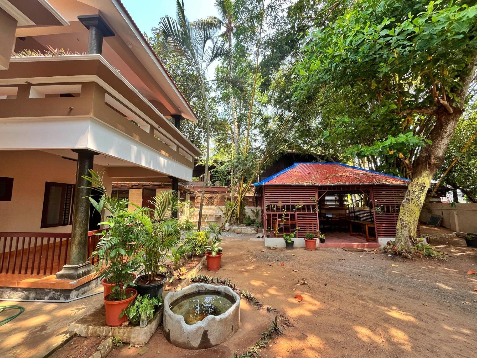 Bava Beach Resort & Retreat Center バルカラ エクステリア 写真